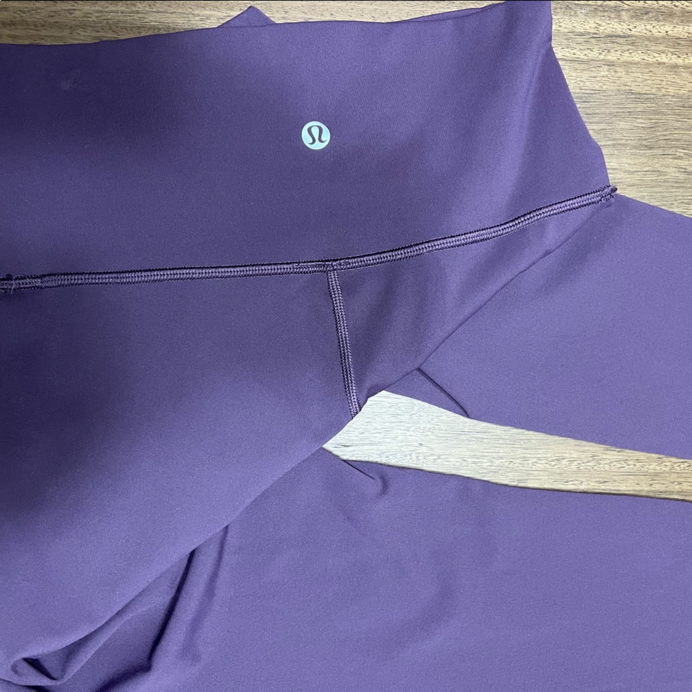 Lululemon wunder under size 4
